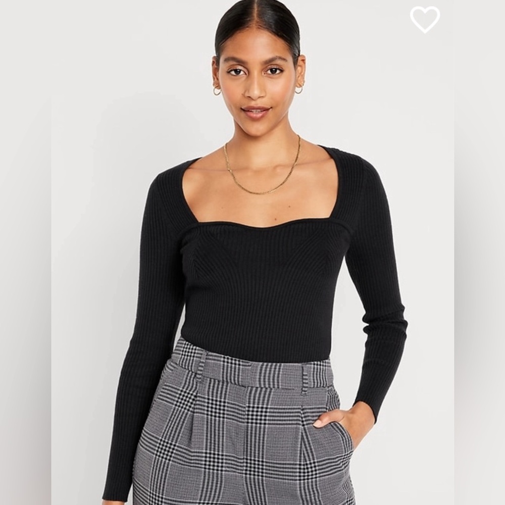 Women’s Medium NWT Black Fitted Rib-Knit Sweater Old Navy Sweetheart Neckline